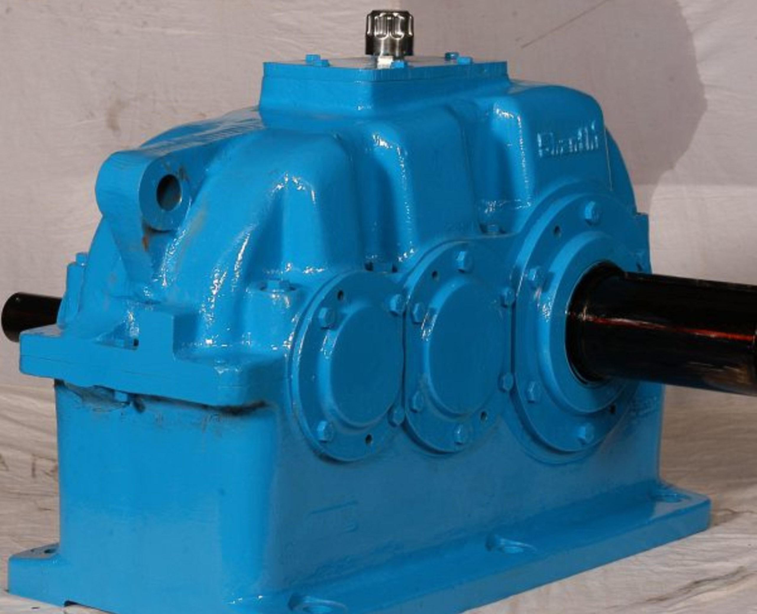 Helical gearbox